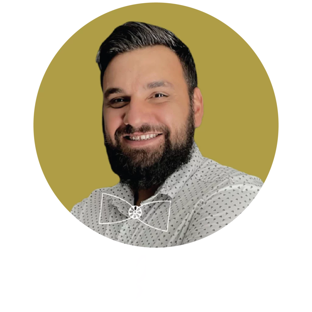 Photo portrait de Bruno, ancien directeur d'hôtel, l'un des 4 professionnels du concept de Primo Conciergerie