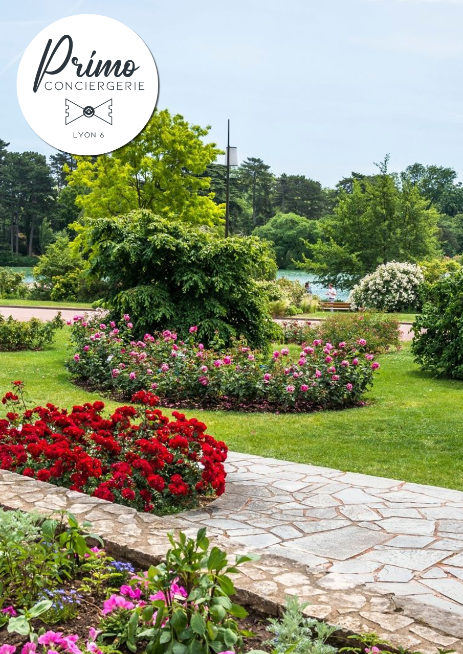 Parc de la Tête d'Or avec jardins fleuris à Lyon 6.